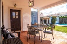 Villa em Ericeira - Casa da Praia by ACasaDasCasas