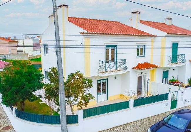 Villa em Ericeira - Casa dos Minaus  by ACasaDasCasas Villa em Ericeira - Casa dos Minaus  by ACasaDasCasas