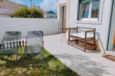 Villa in Ericeira - Casa dos Minaus  by ACasaDasCasas