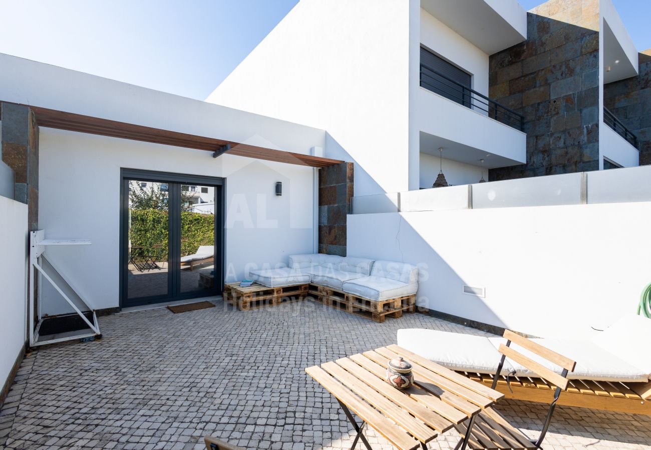 House in Ericeira - Valentin House by ACasaDasCasas